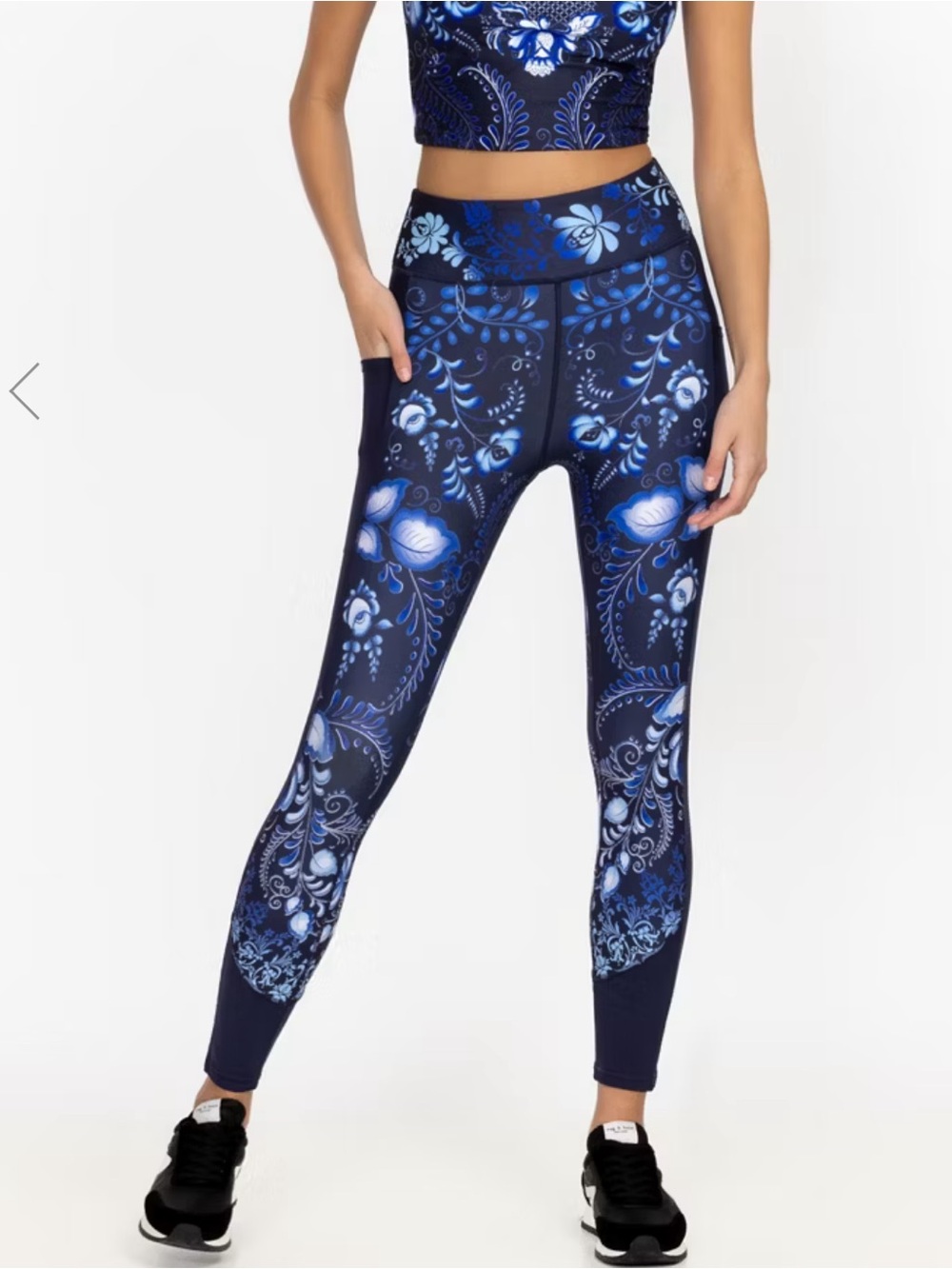 JOHNNY WAS ACTIVE $210 Blue BOHO Floral FARROW CONTRAST Legging Yoga Pants XS